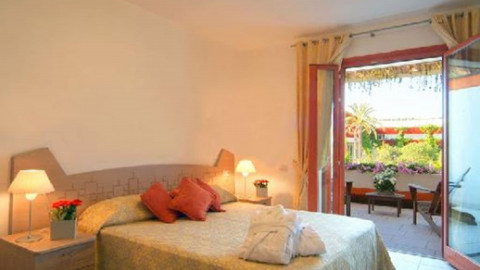 2026 puglia blu serena valentino village IN6