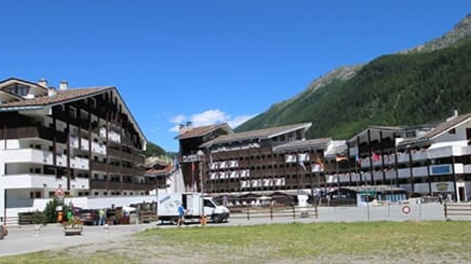 2024 estate valle d'aosta la thuile hotel residence IN6